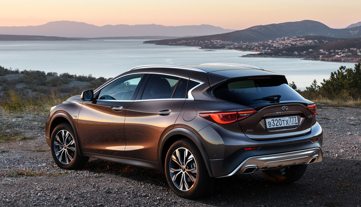 Инфинити нот 30. Infiniti qx30. Infiniti qx30 2019. Infiniti qx30 2021. Инфинити qx30 2022.